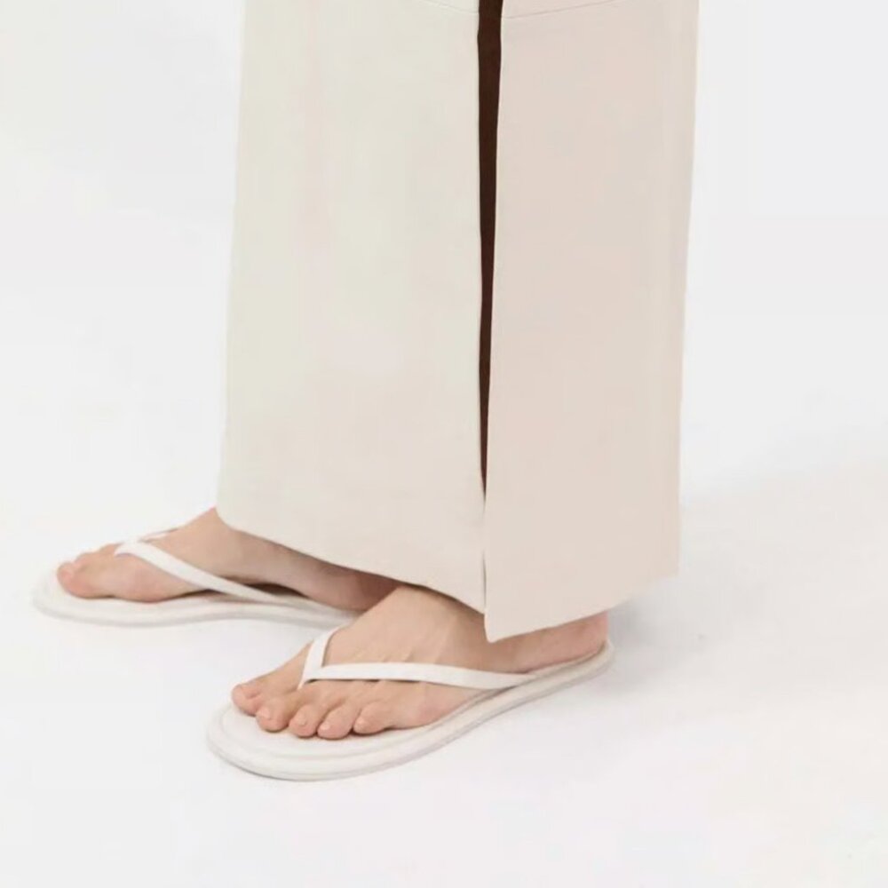 St. Agni Flip Flop in Tofu color